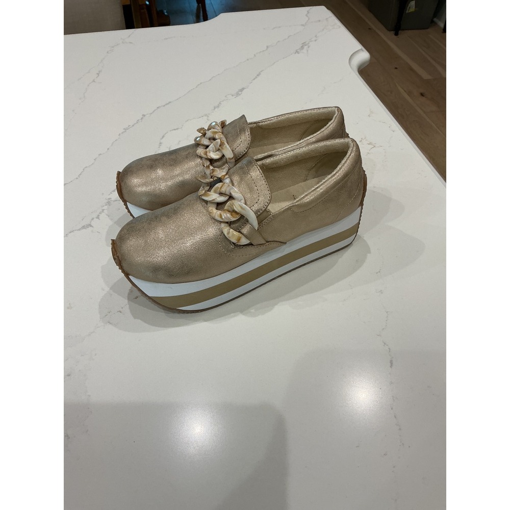 Volatile Womens Metallic Gold Platform Slip On Sneakers Chain Detail Chunky Sole